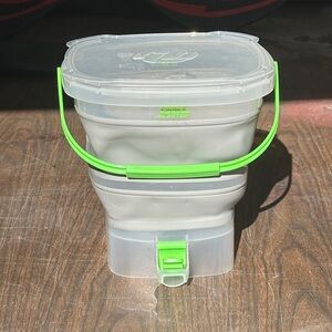 Gel Blaster Gray and Green Collapsible Orbees Container